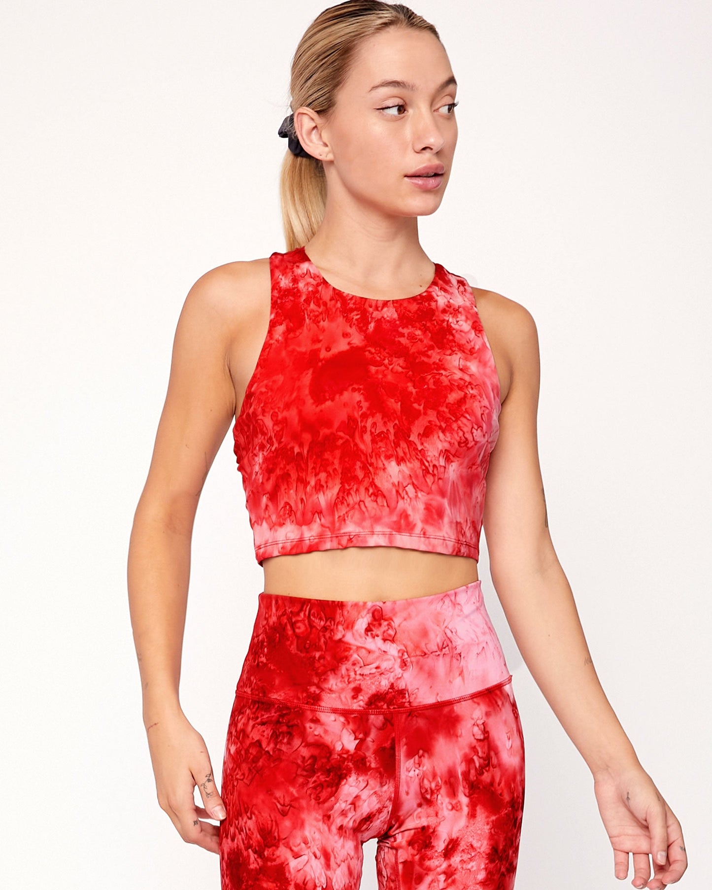 Moment Marble Dye High Neck Crop Bra